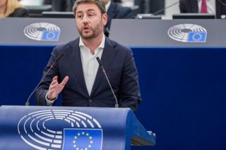 Στο Στρασβούργο για τις υποκλοπές